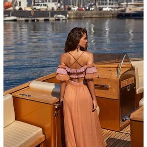 Elegant Off-Shoulder Ruffle Dress